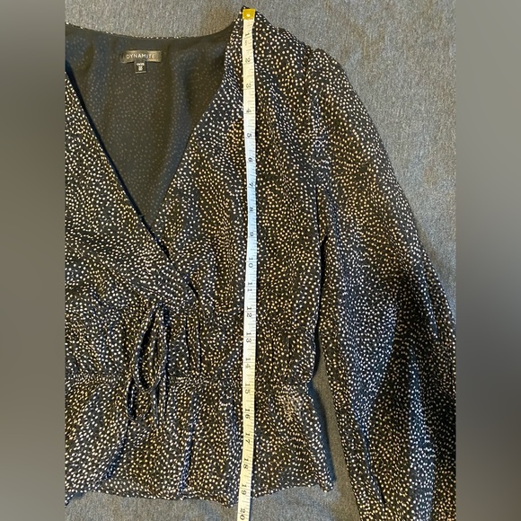 Balloon Sleeve Blouse - Picture 4 of 5